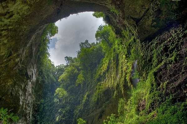 Khám phá hang Sơn Đoòng, Quảng Bình - hang động đẹp nhất hành tinh