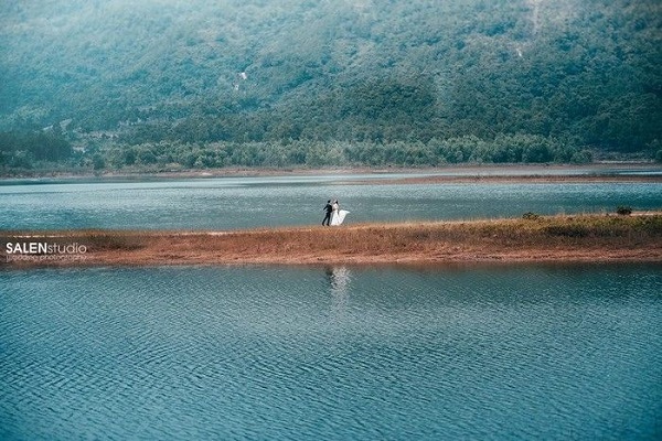 Hồ Yên Trung Quảng Ninh, trời Âu giữa lòng đất mỏ 2
