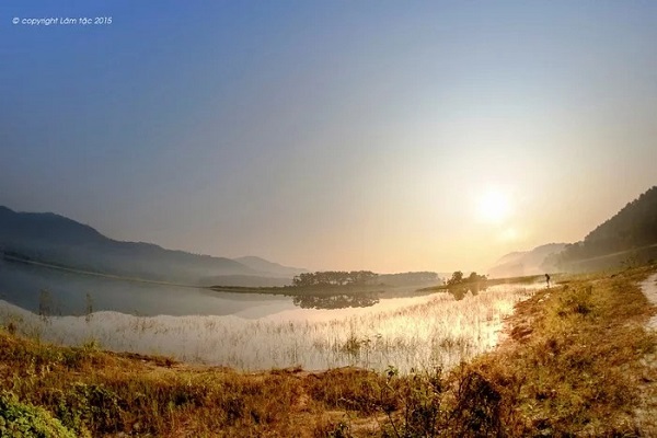Hồ Yên Trung Quảng Ninh, trời Âu giữa lòng đất mỏ
